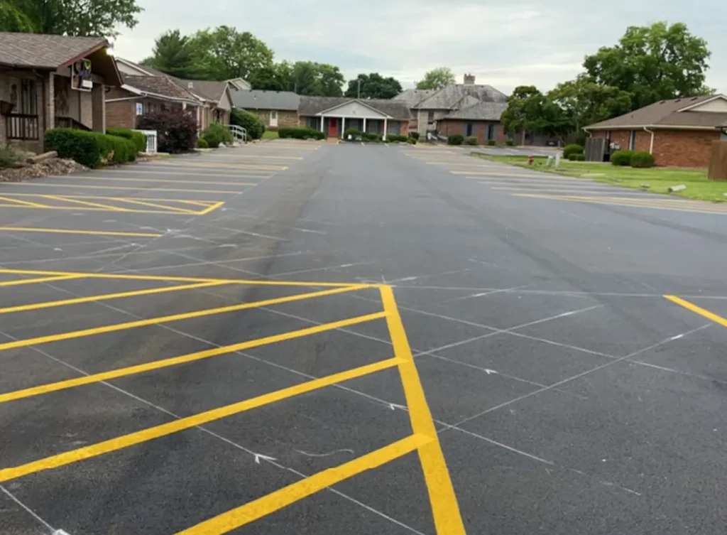 asphalt parking lot installation, maintenance, and repair contractor brentwood mo