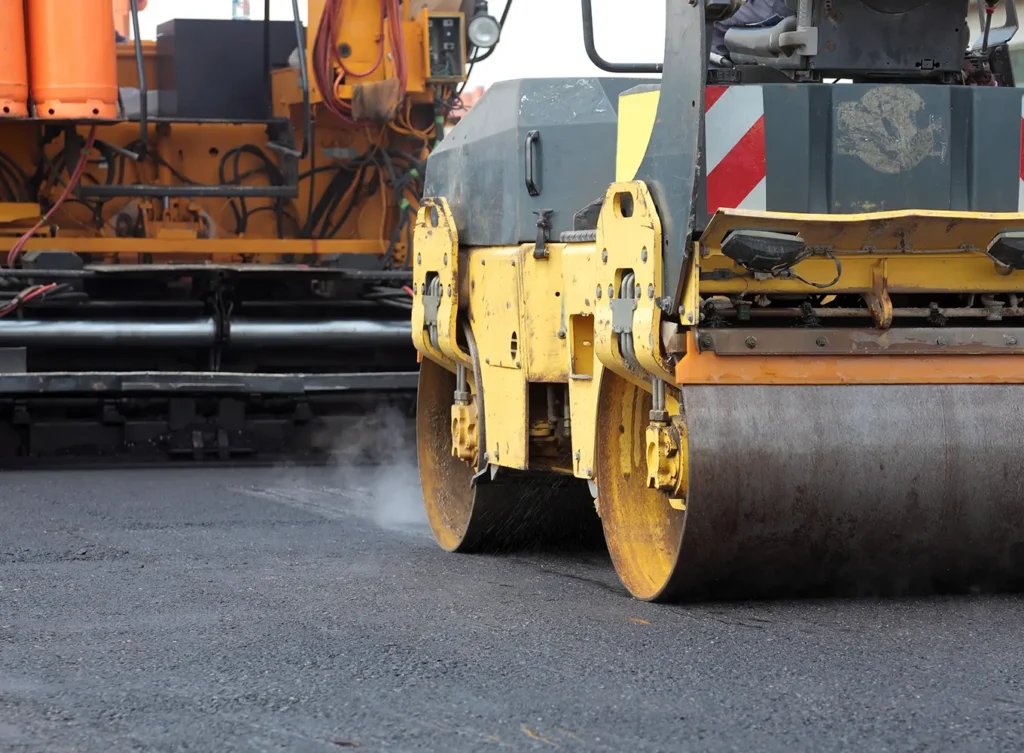 asphalt paving contractor near the clayton missouri area