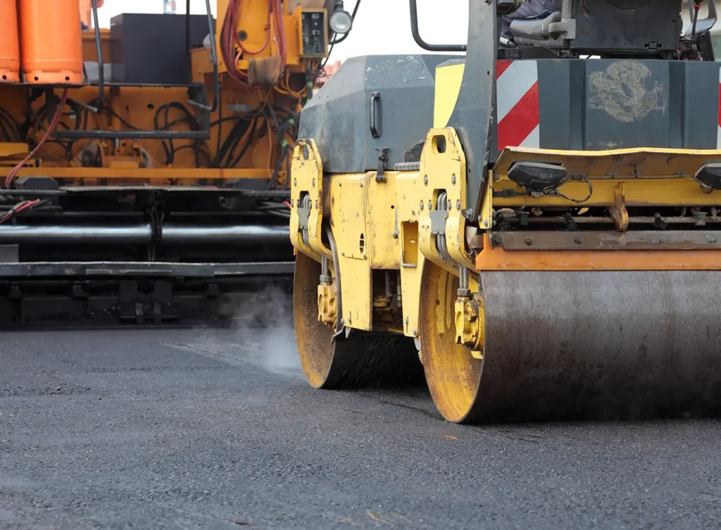 asphalt paving and sealing company in the st. louis metro area