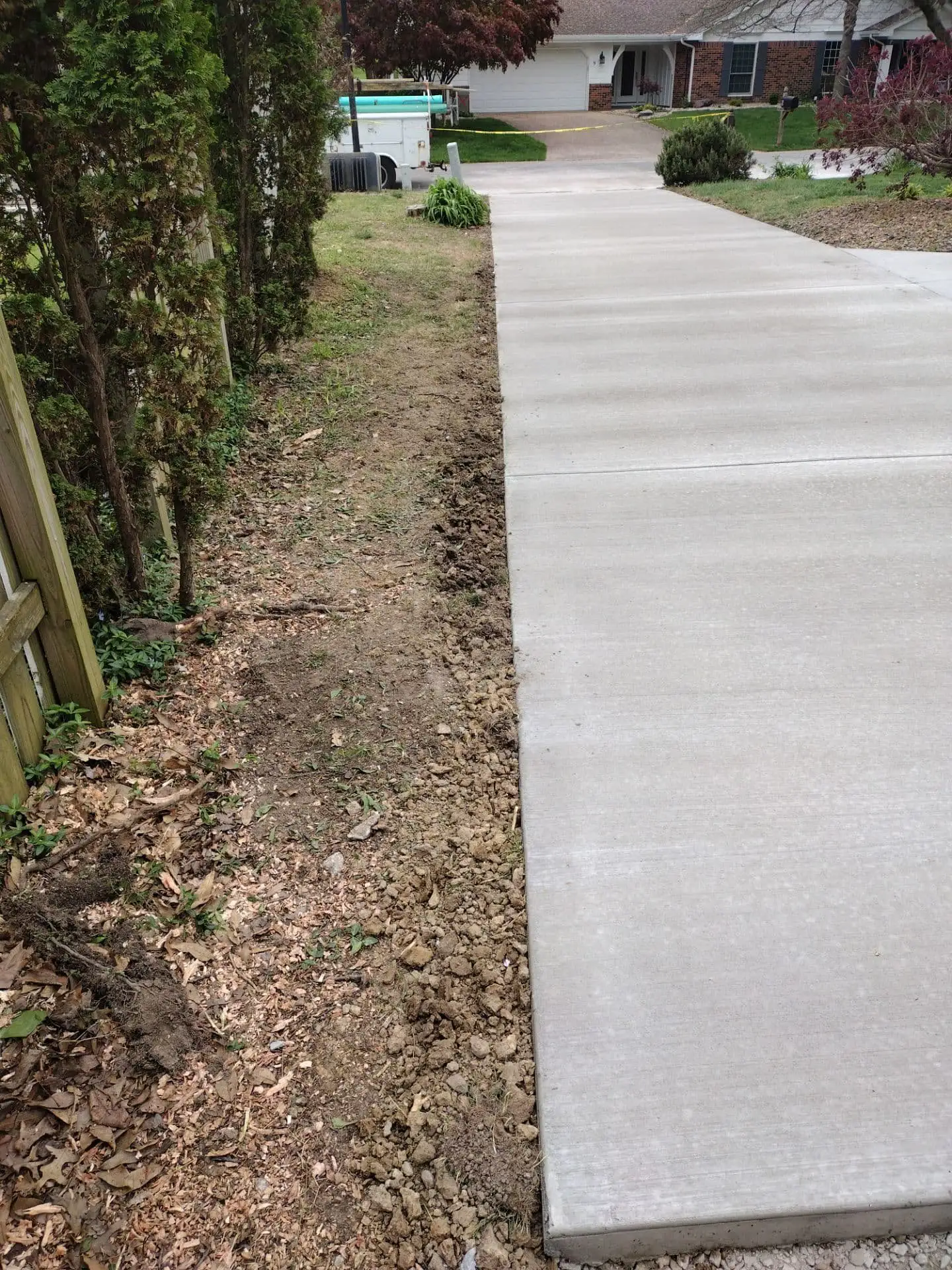 K&K Contracting - cement sidewalk - St. Louis, MO